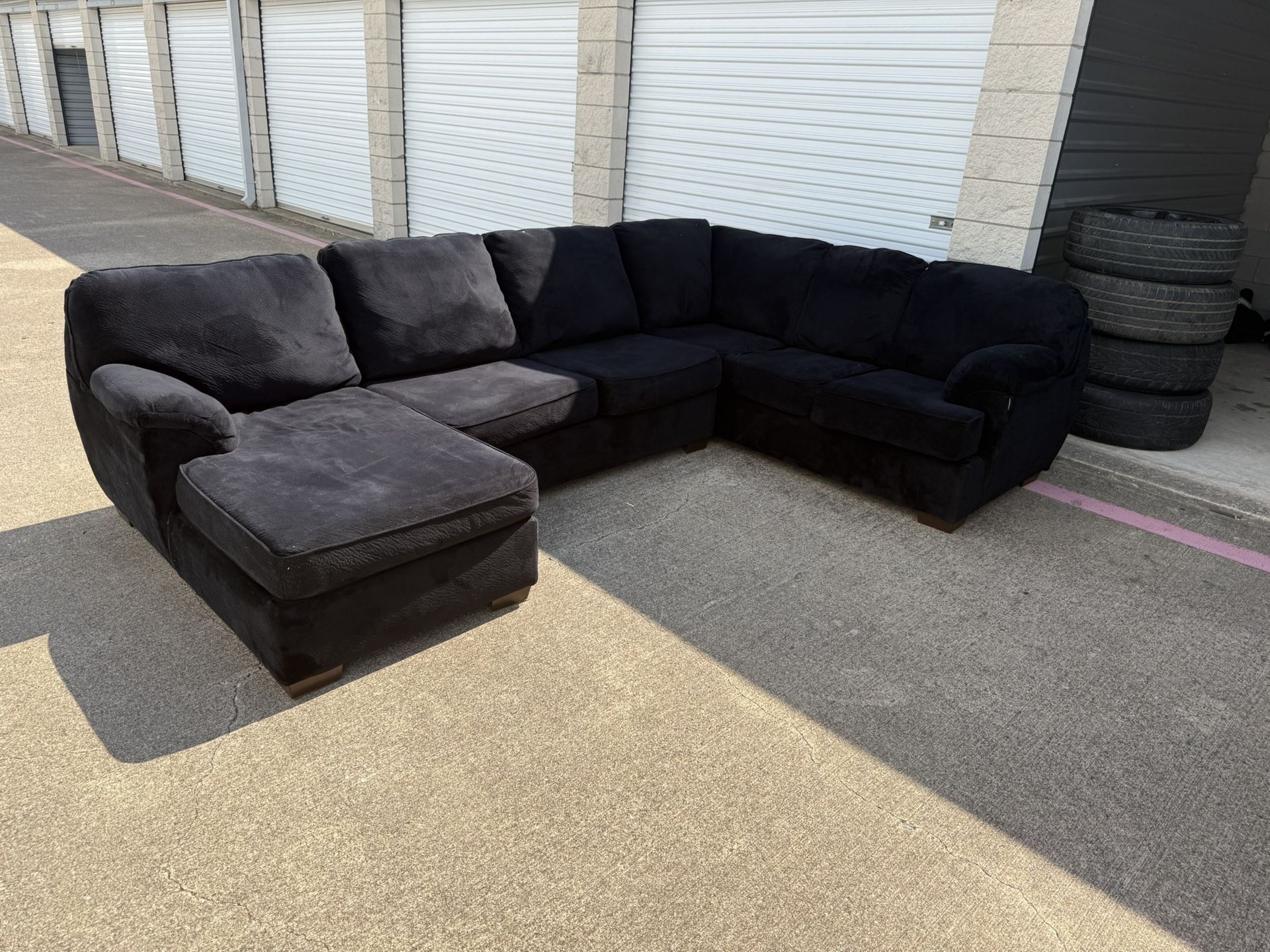 Black velvet cloth u shaped sectional 