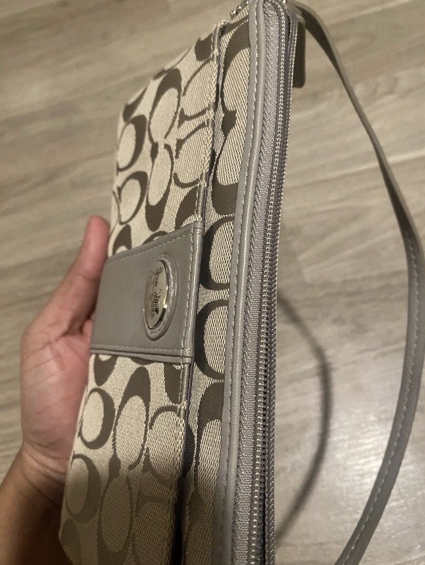 COACH wristlet wallet Purse Bag New York