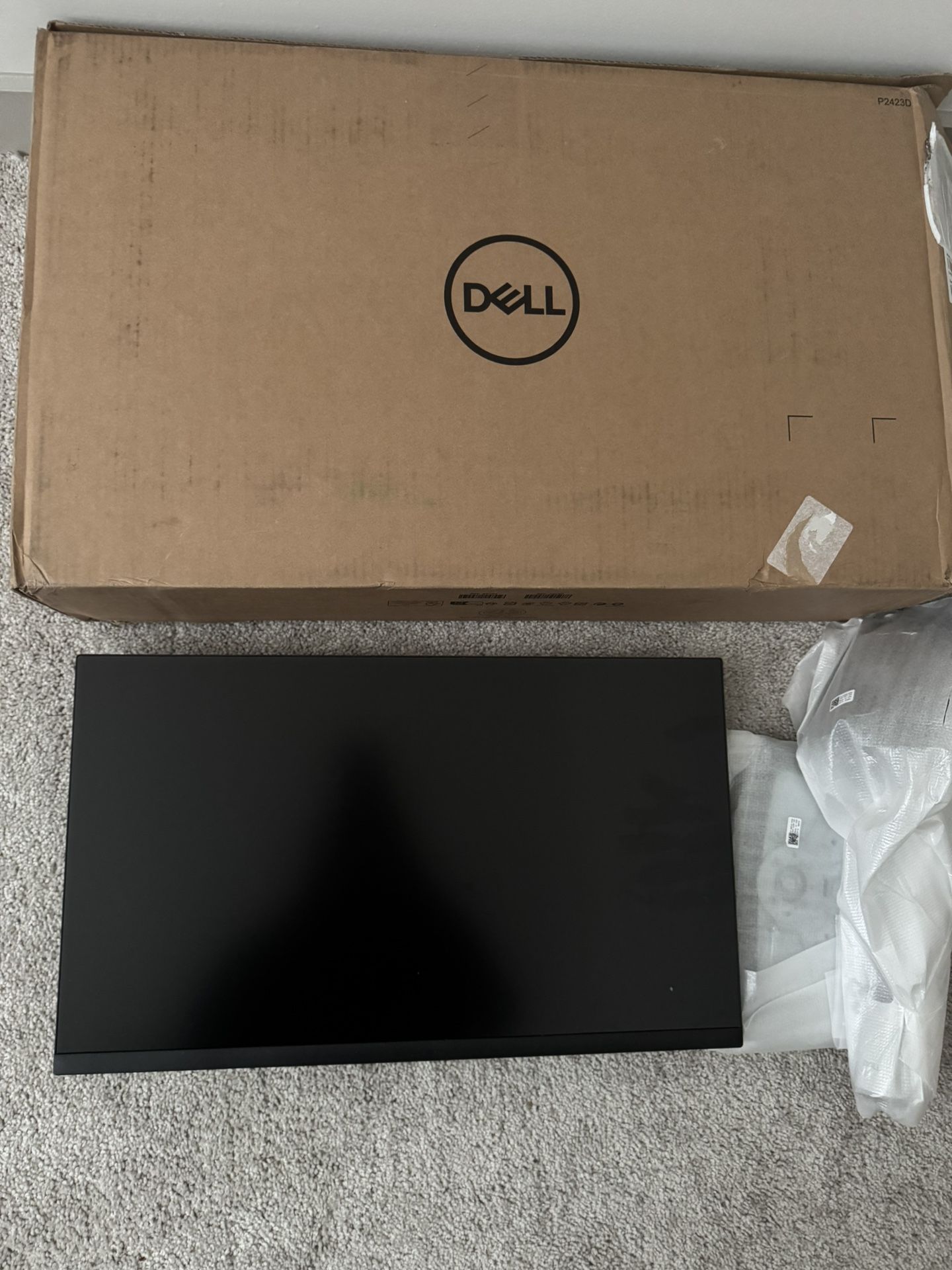 2 Dell Monitors P2423D