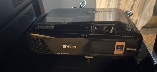 Epson 3LCD projector WXGA