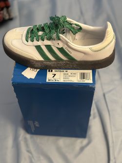 Adidas Sneakers