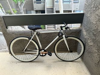 Fixie bicycle