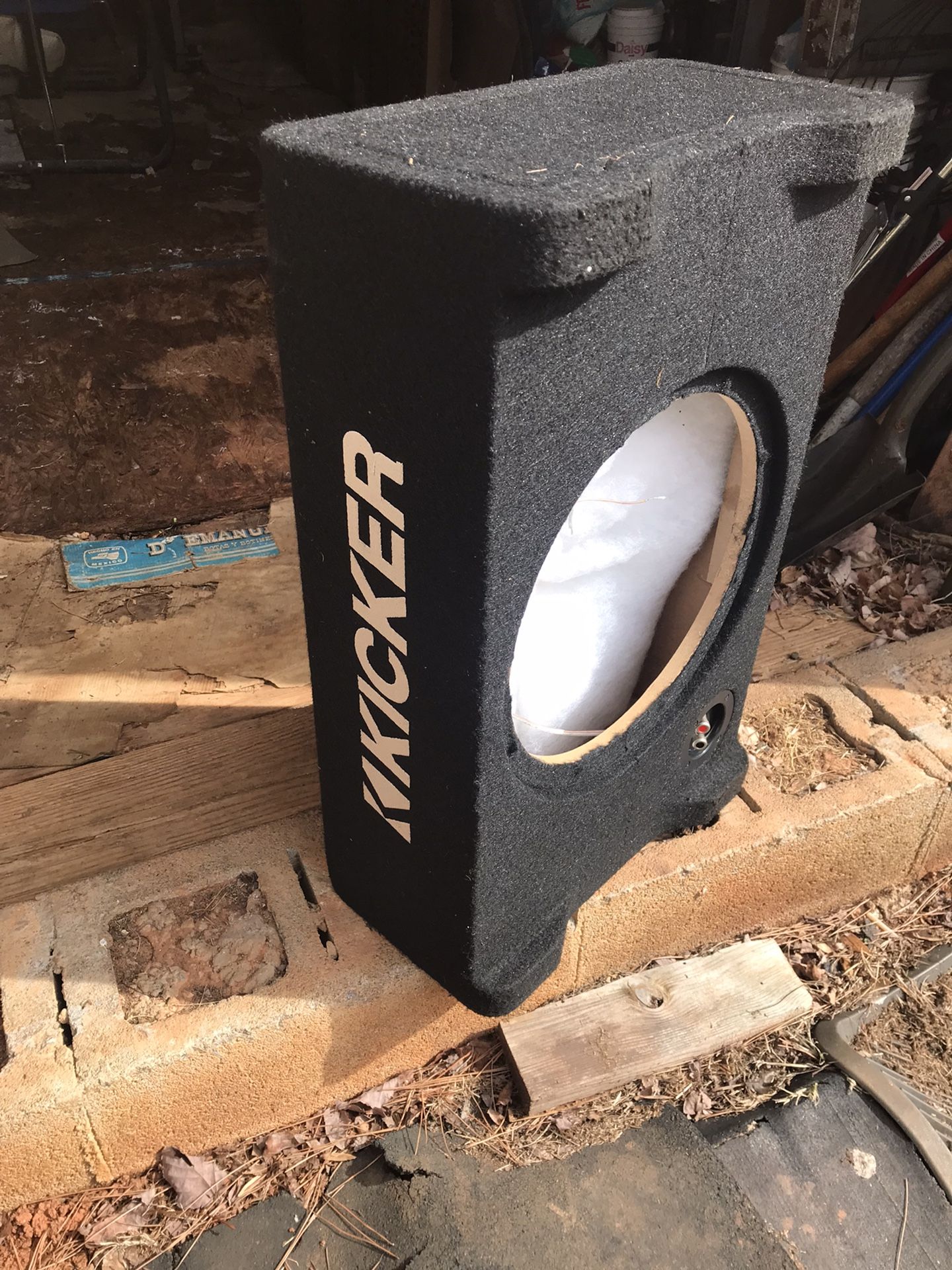 12 Subwoofer Kicker Box