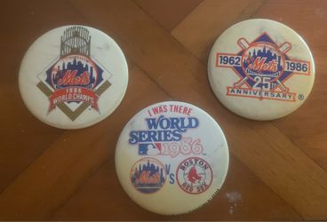 Three Mets buttons 80 s