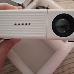 Mini Projector 