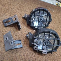Pair Of Jeep 4x4 Off-road Lights With Brackets