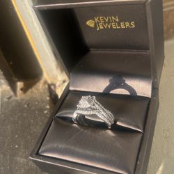 Engagement& wedding ring