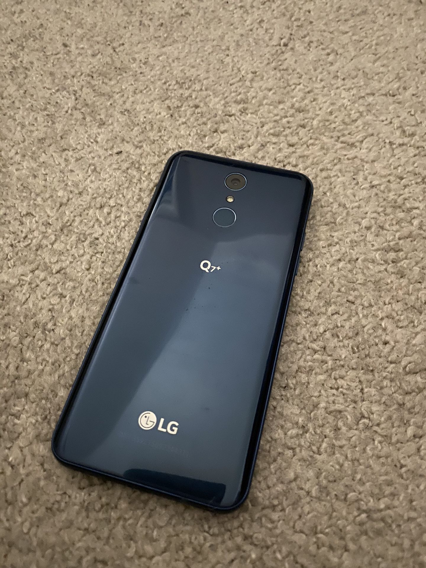 LG Q7+