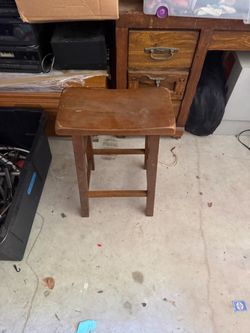 Bar stool