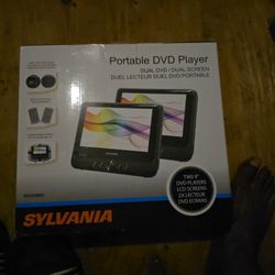 BRAND NEW TWO9 DVD PLAYERLCD SCREEN
