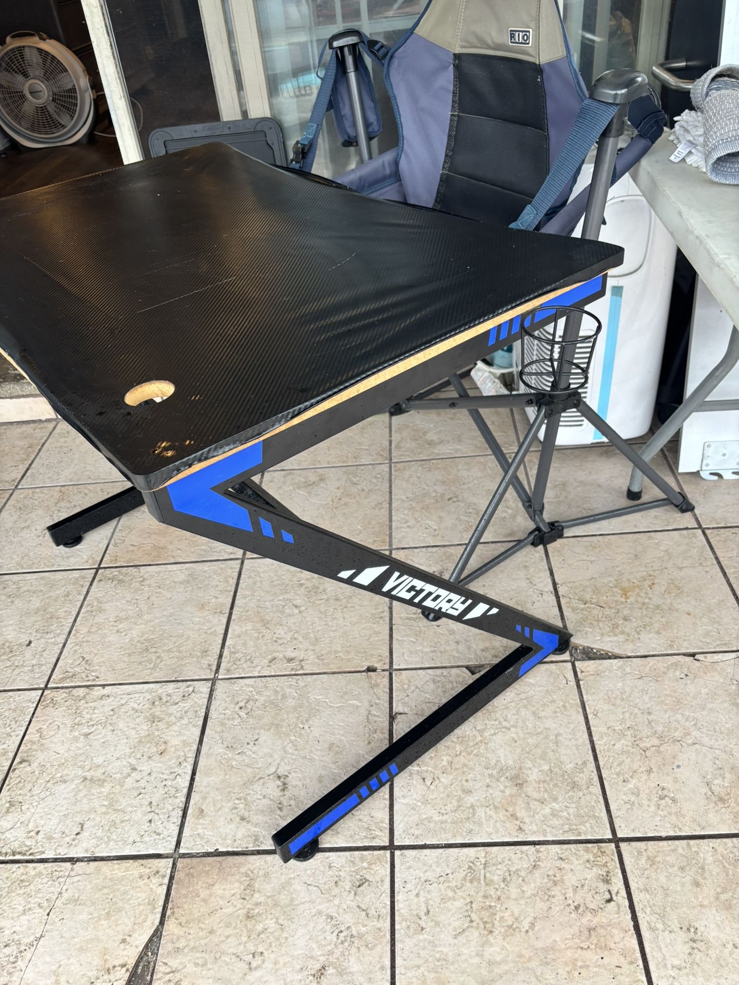 Victory Gaming Desk