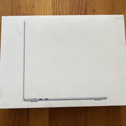 Like New 13.6 inches Apple Macbook Air 2025 Laptop A3240 M4 SSD 256Gb RAM 16Gb macOS Sequoia w/ MS Office Logic X Final Cut - Warranty 11/2028 