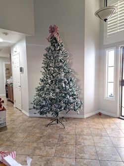 9ft Christmas TREE
