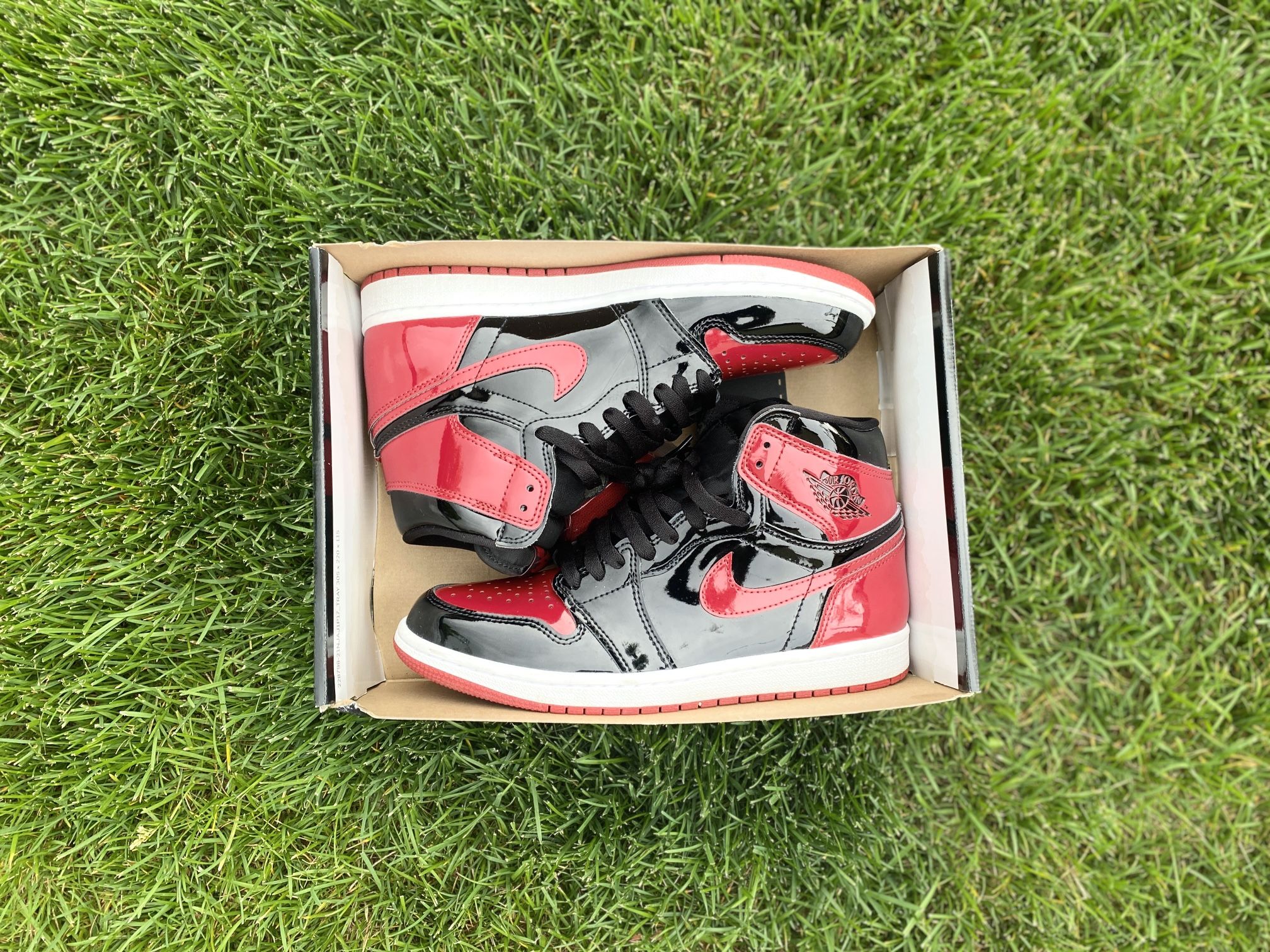 Air Jordan Retro High OG patent Bred