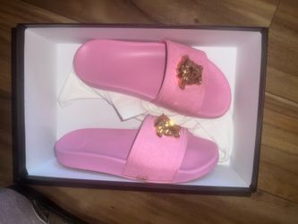 Versace slides size 7