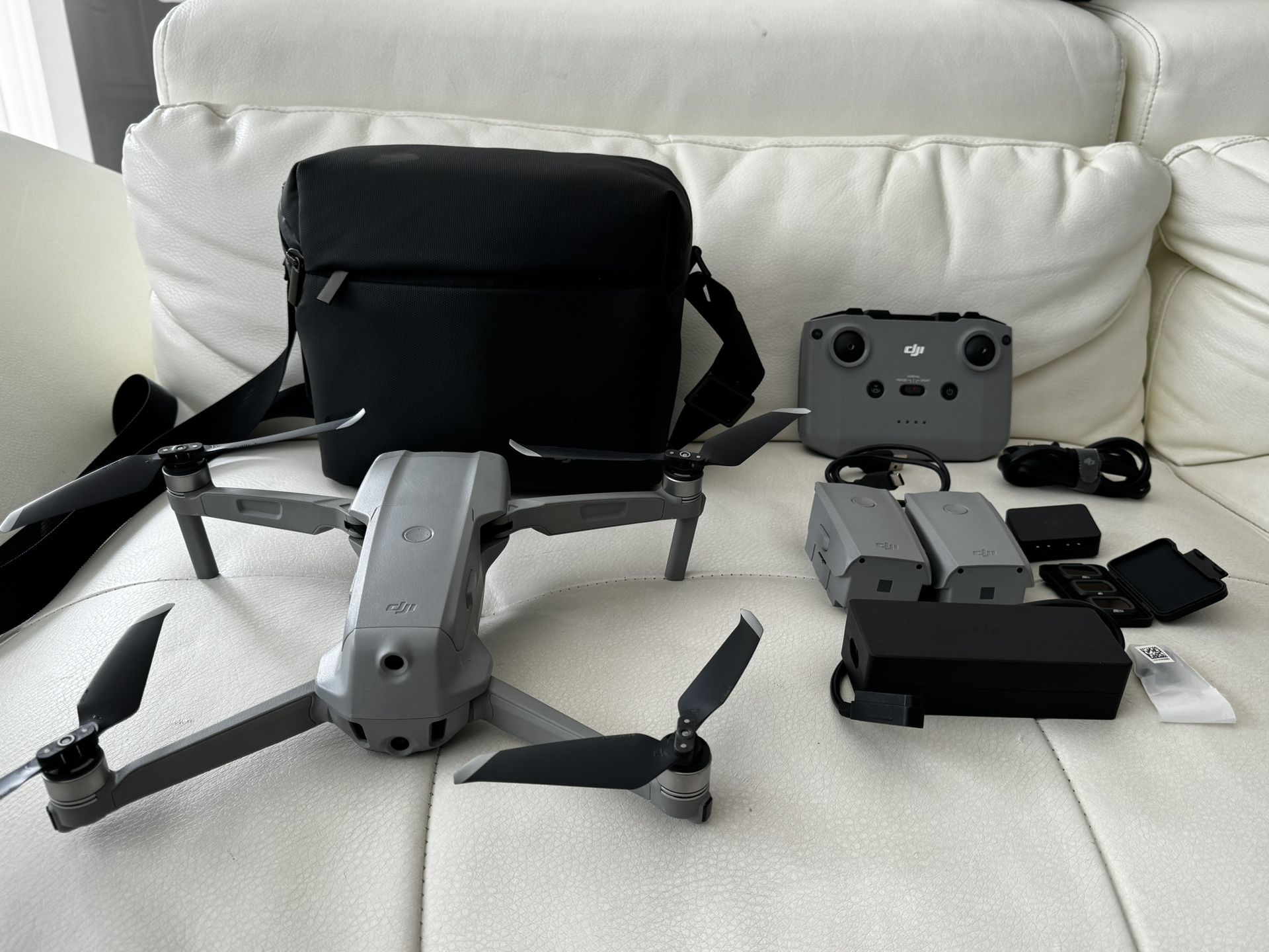 DJI Mavic Air 2 Fly More Combo Drone Mint