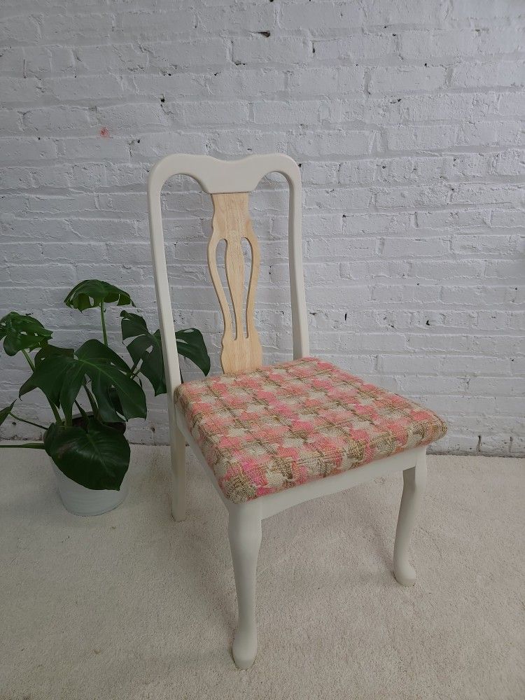 Chair & Side Table