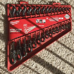 Milwaukee Flex Head Ratching Combination Wrench 