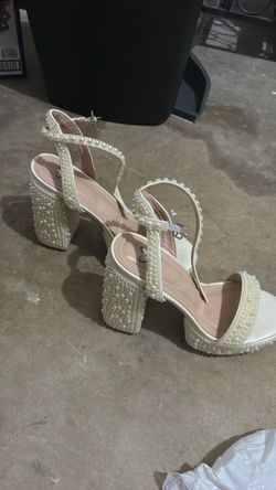 Windsor pearl white high heels
