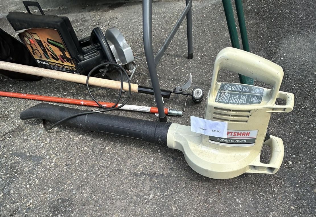 Leaf Blower  