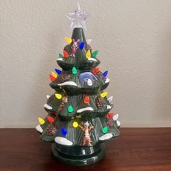 2018 Disney Parks Retro 13" Ceramic Light Up Christmas Tree Figure Winnie the Pooh