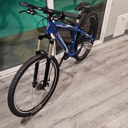 Specialized Hardrock Mountain Bike