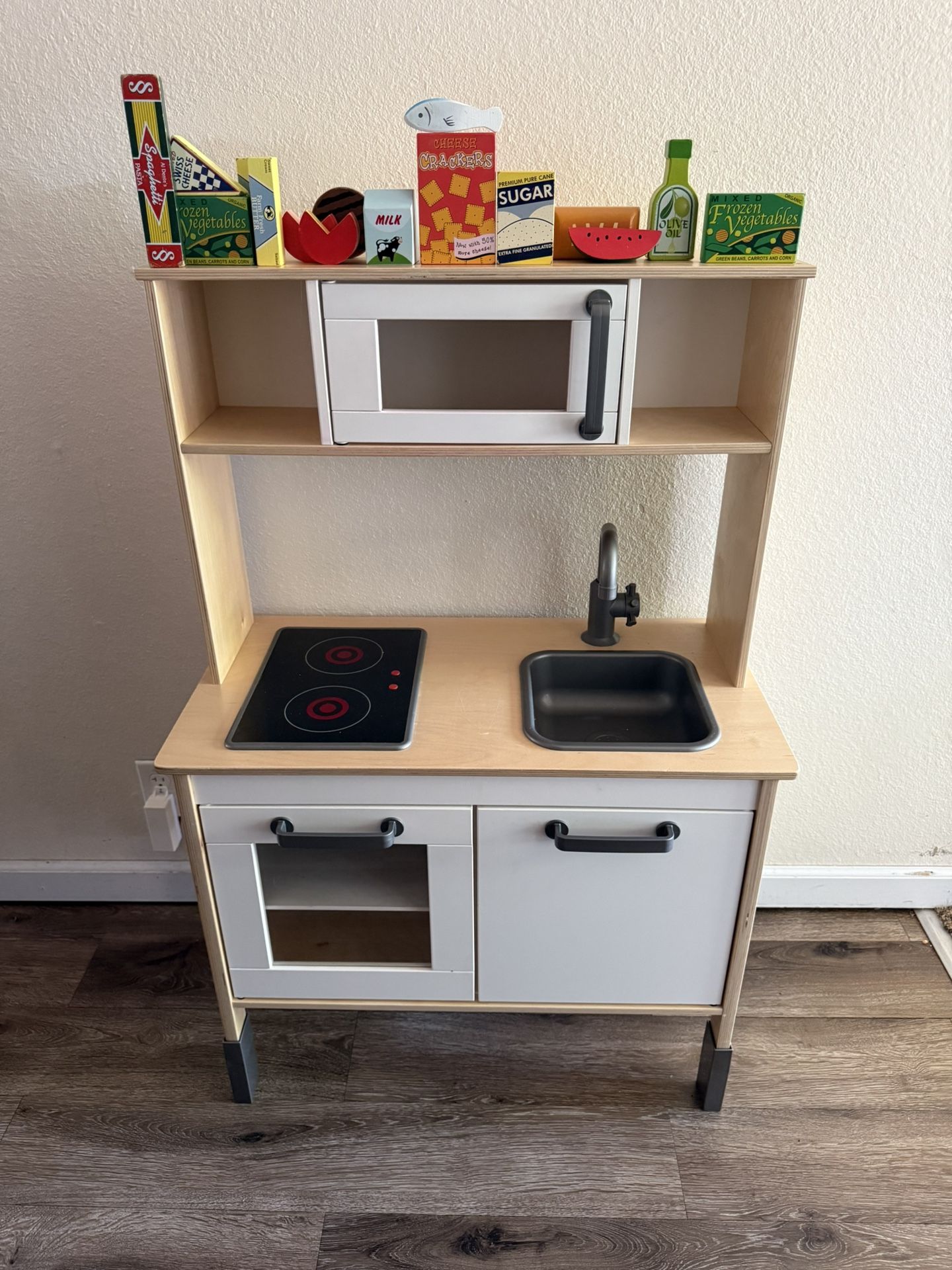 Kids Play Kitchen 