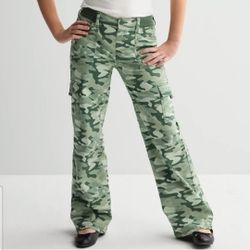 Limited Too Girls Camo print Cargo pants NEW w Tags. Various Sizes 
