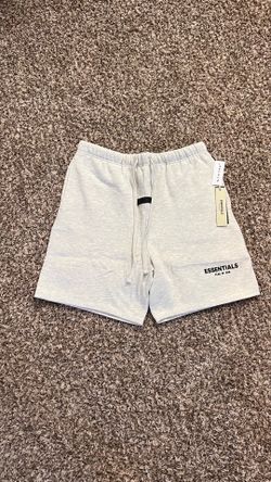 Essentials shorts CHEACK LISTING