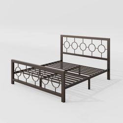 Avren Oriental Vintage Style Metal Platform Bed
