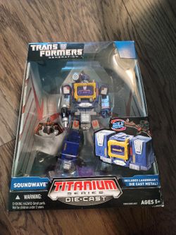 Transformers Titanium Series 6 Inch Die Cast Soundwave With Laserbeak