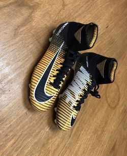 Nike Mercurial Flyknit ACC Soccer Cleats Metal Black Gold White Striped size4