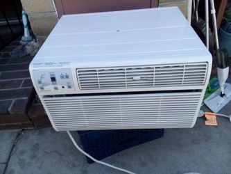 Fridgidaire AC Window Unit