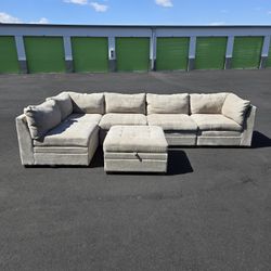 Thomasville Tisdale Modular Sectional 6-piece Light Biege with Storage Ottoman