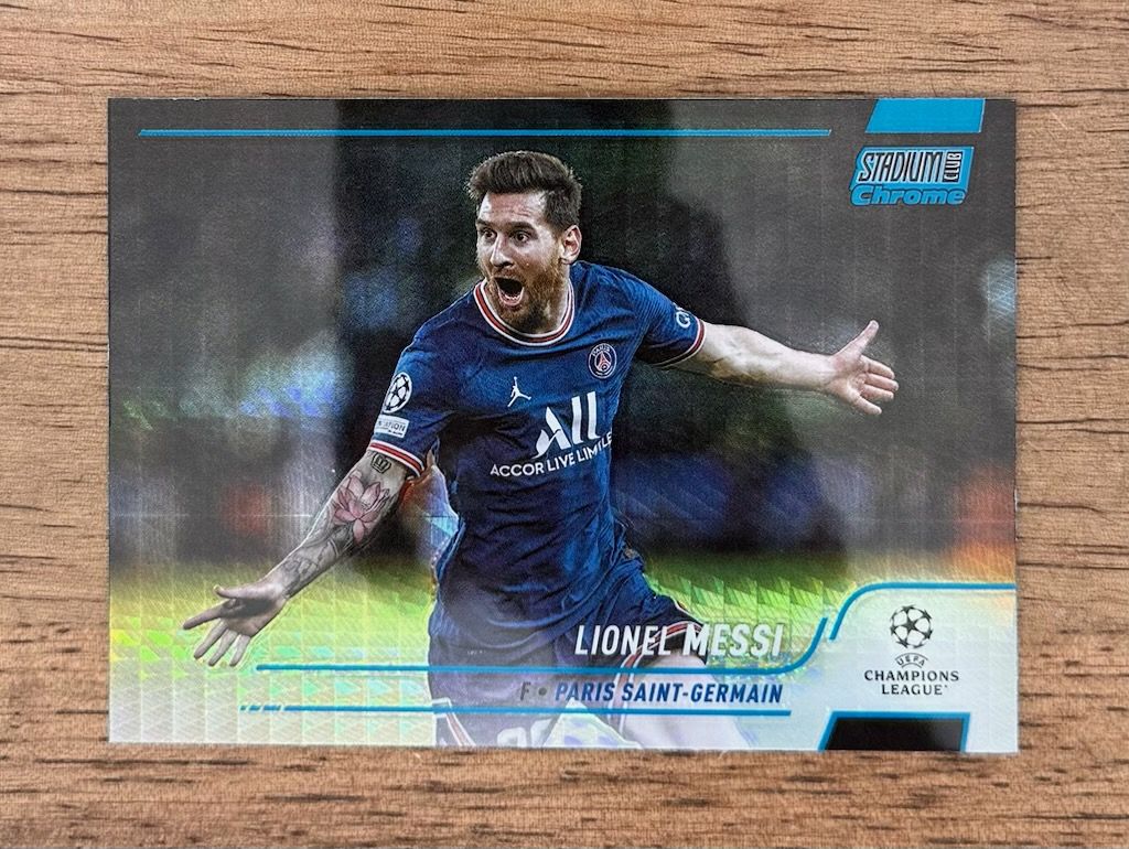 2022 Stadium Club Chrome LIONEL MESSI #3 Blue Prism Refractor UEFA UCL PSG