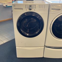 White Kenmore Front Load Washer on Pedestal (25206)