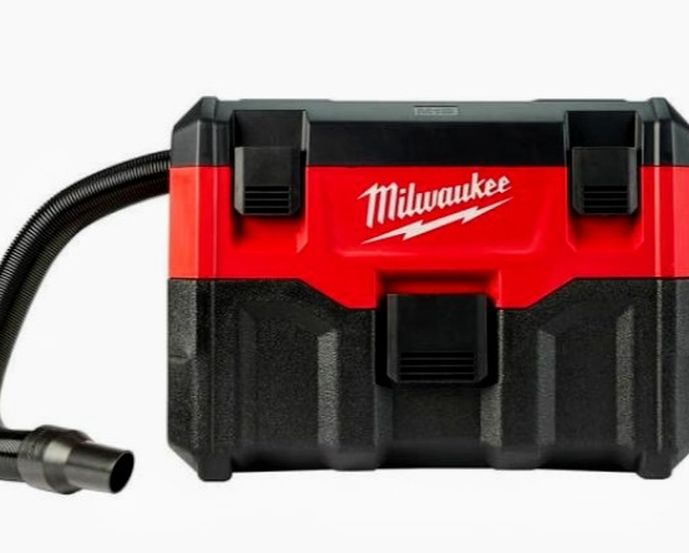 Milwaukee shop Vac for Sale in Kent, WA OfferUp