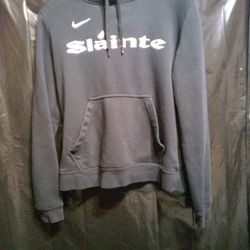 Slainte Cheers Good Health From Ireland Men / Women Sweatshirt. Size M.