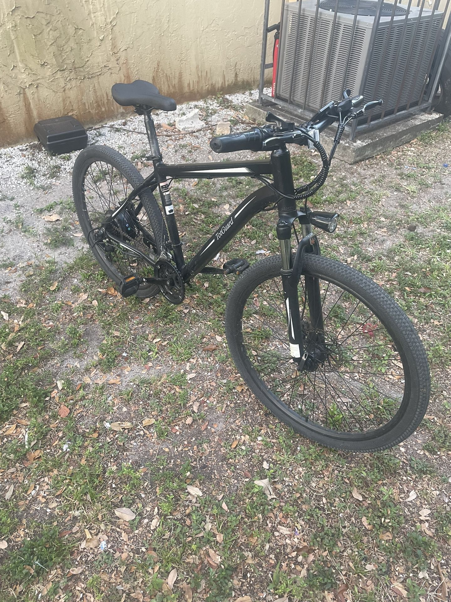Electric Bike For Sale In Great Condition Just Need A New Battery $100