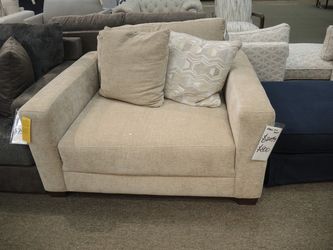 Sofamaster High Point Showroom Chair And A Half - Beige | Armchair
