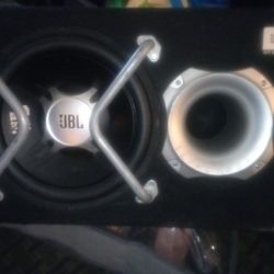 JBL GT-BassPro12 12-Inch (300mm) Car Audio Powered Subwoofer System, black