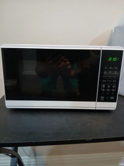 White Countertop Microwave Oven