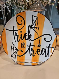 Halloween Trick or Treat Decorative Plate