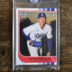 2021 Topps Vault Archives Snapshots Los Angeles Dodgers Victor Gonzalez RC #1/1