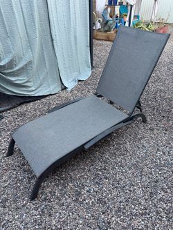 Chaise lounger