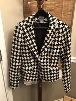 NEW CONDITION GORGEOUS GORGE HOUNDSTOOTH JACKET SIZE 8 LINED WITH POLYESTER ONLY 15.00