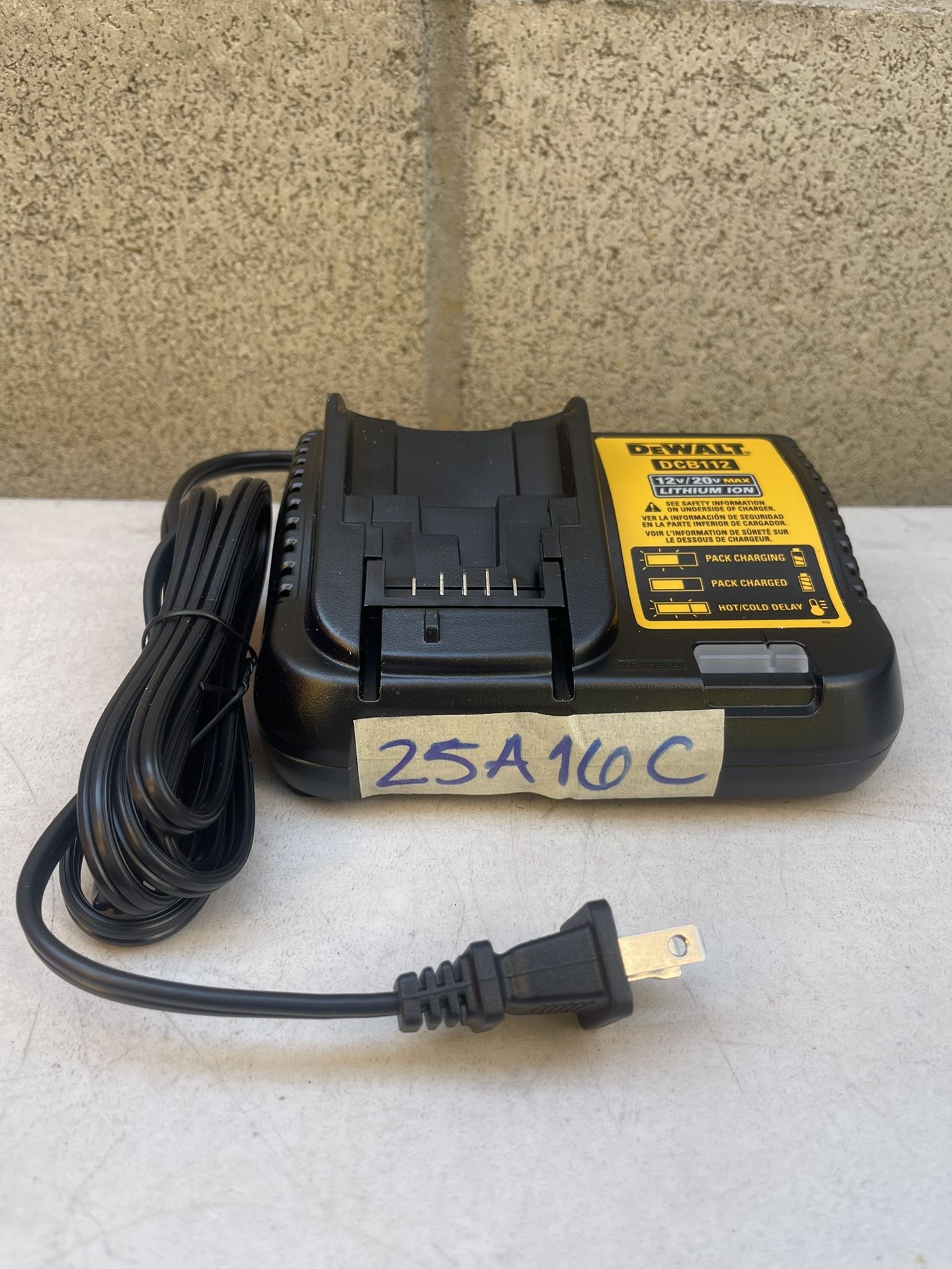 DEWALT Battery 12V to 20V Charger