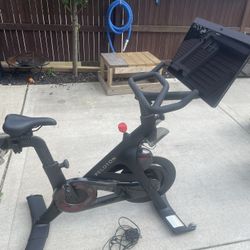 Peloton Plus Bike