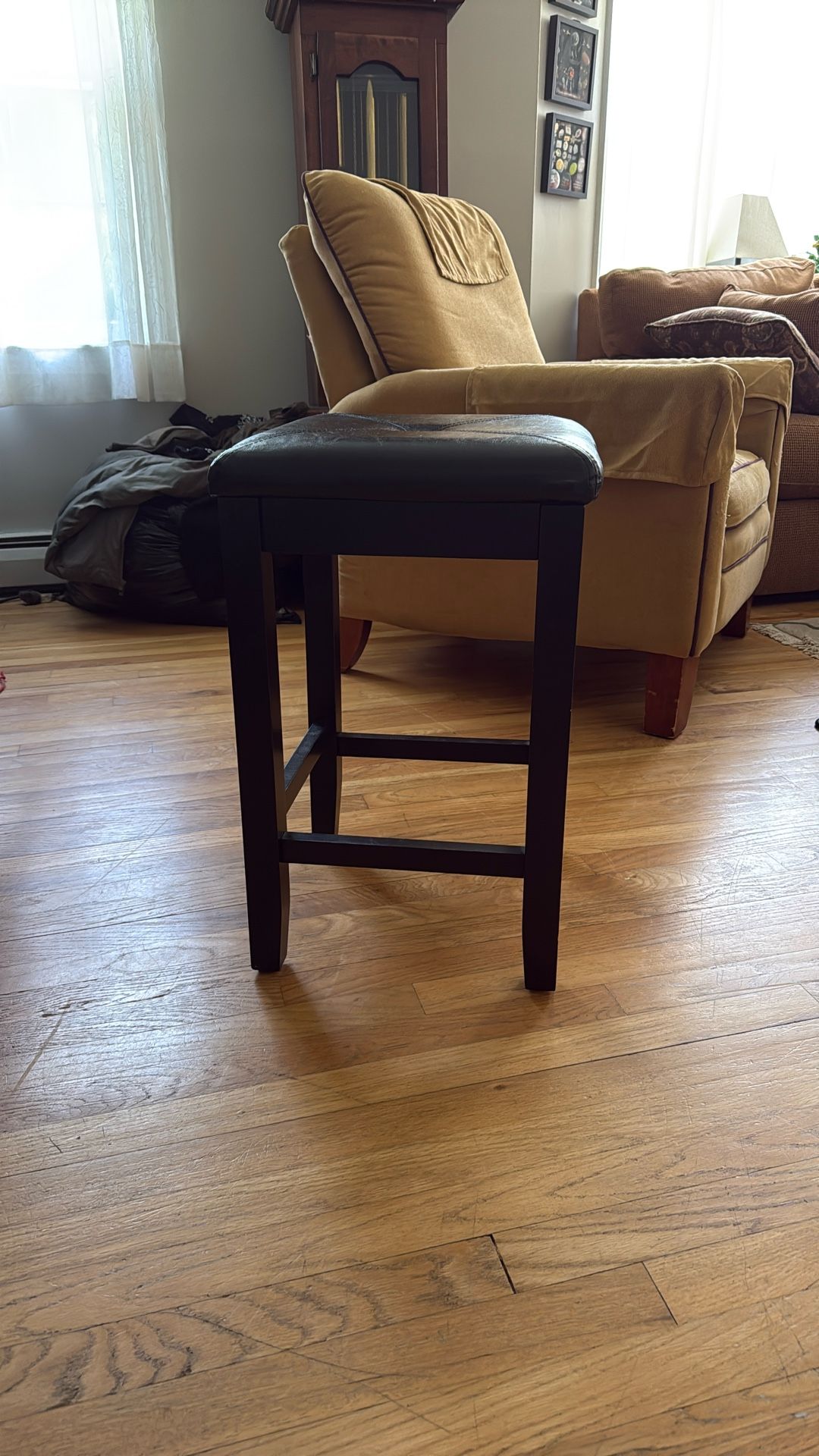 6 Short Stools