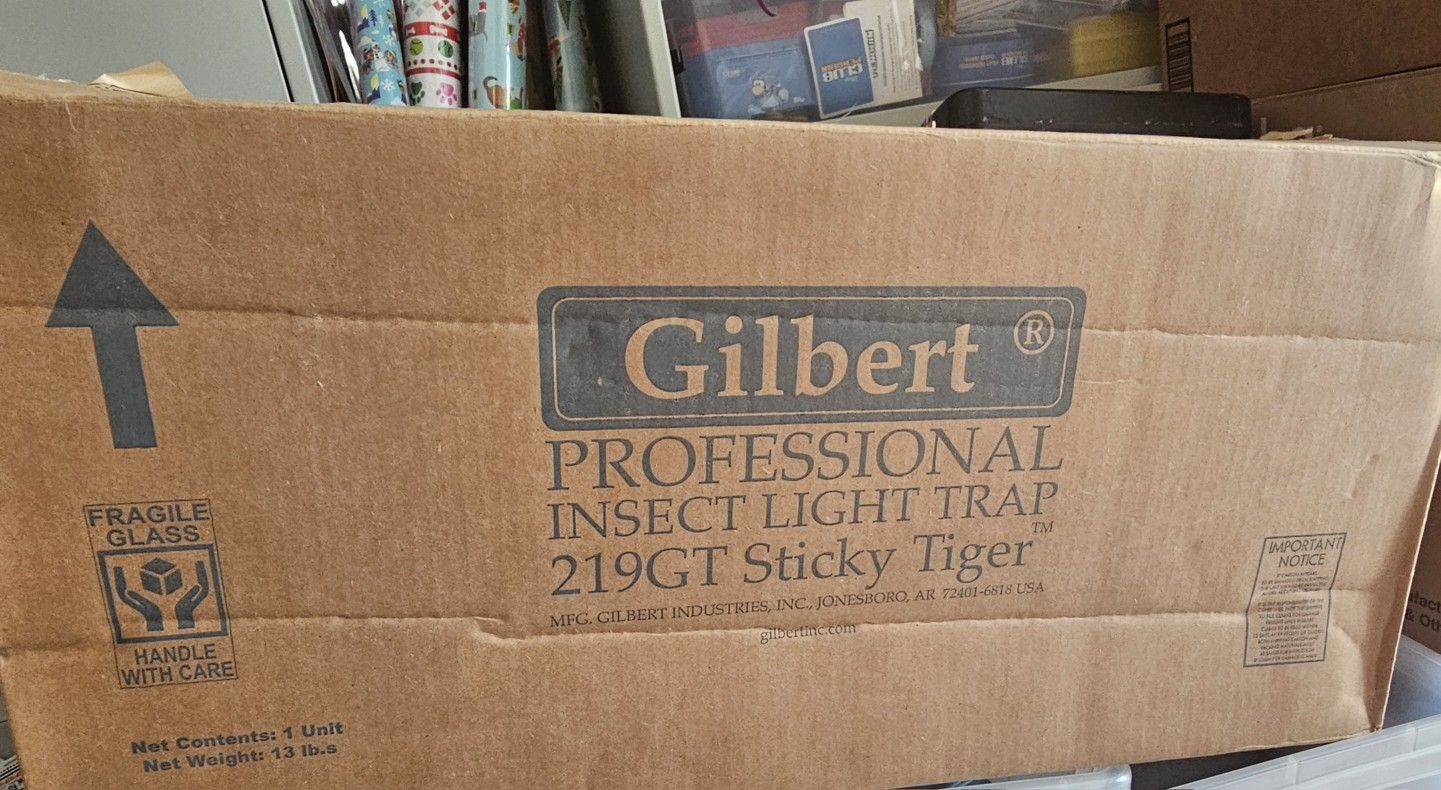 Gilbert Professional insect light trap